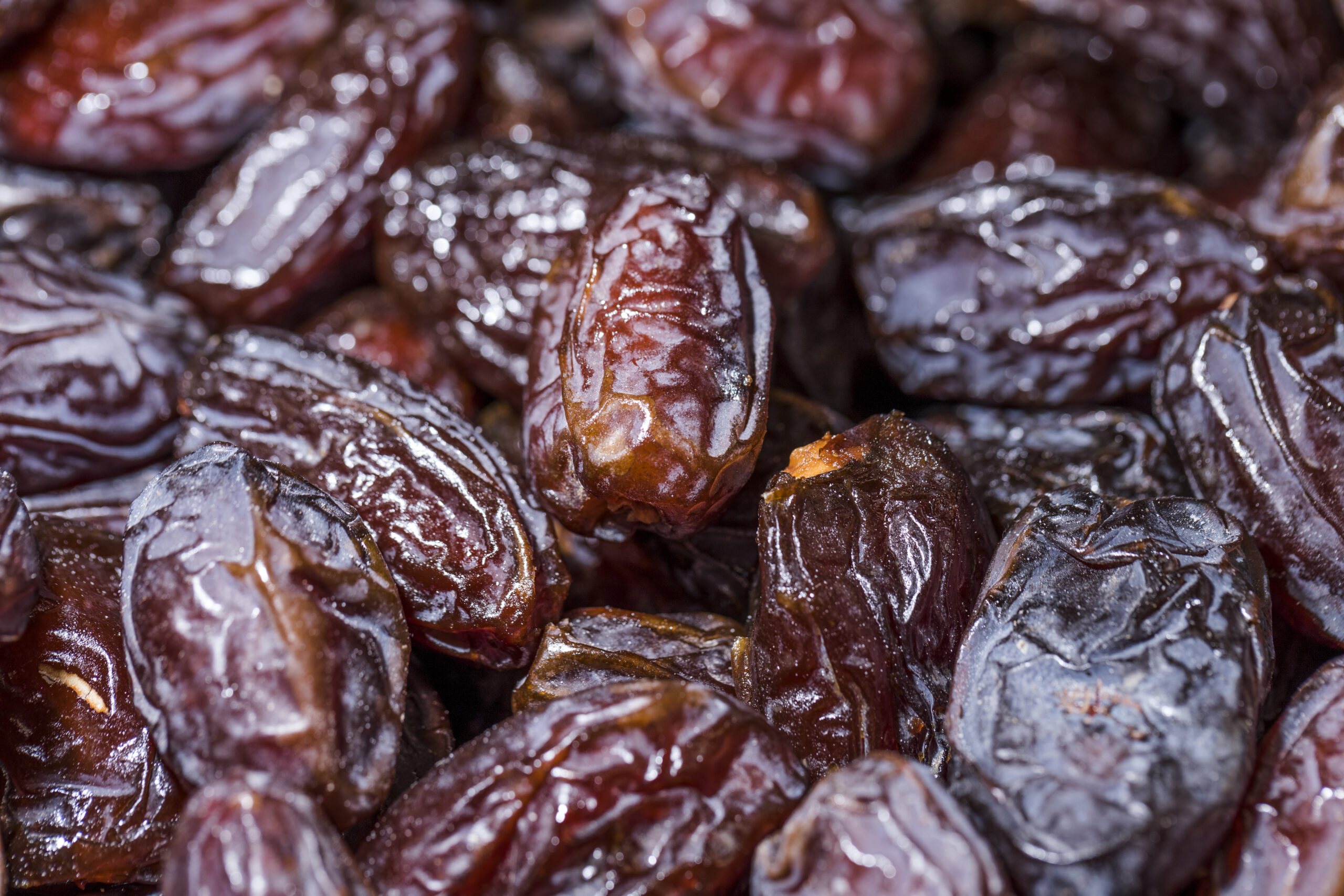 Black dates benefits