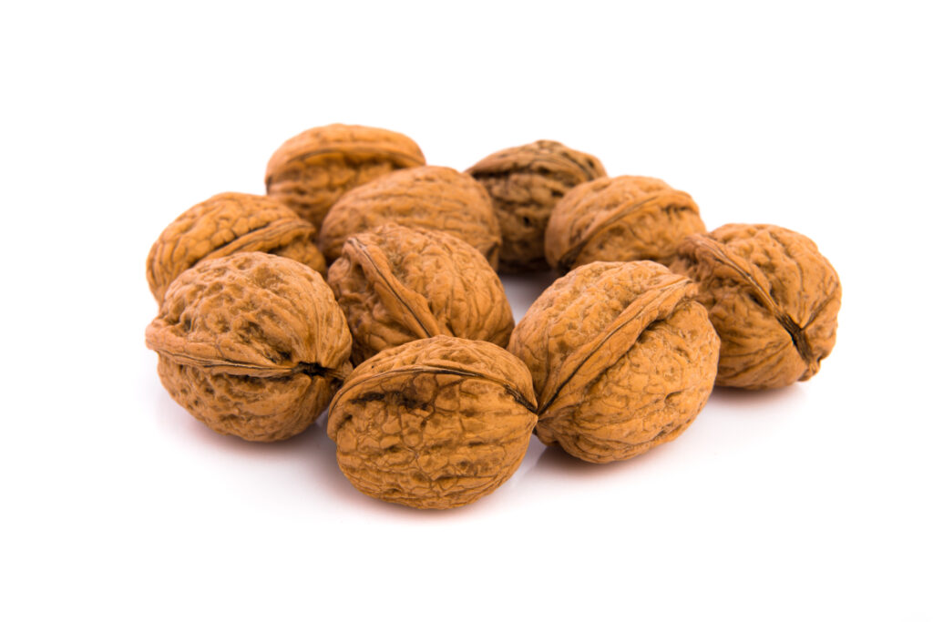 Walnut benefits for hair
