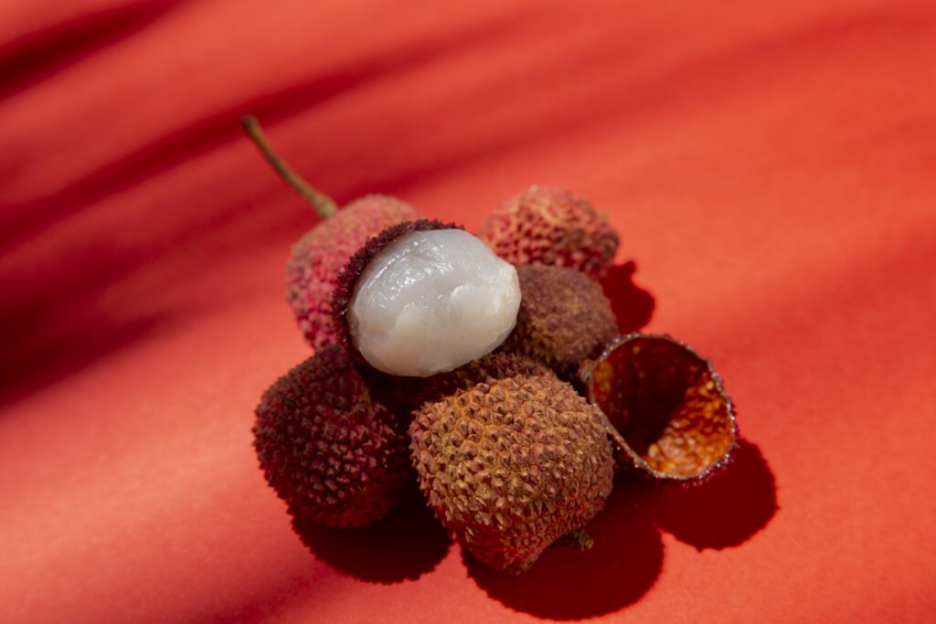 lychee benefits and side effects